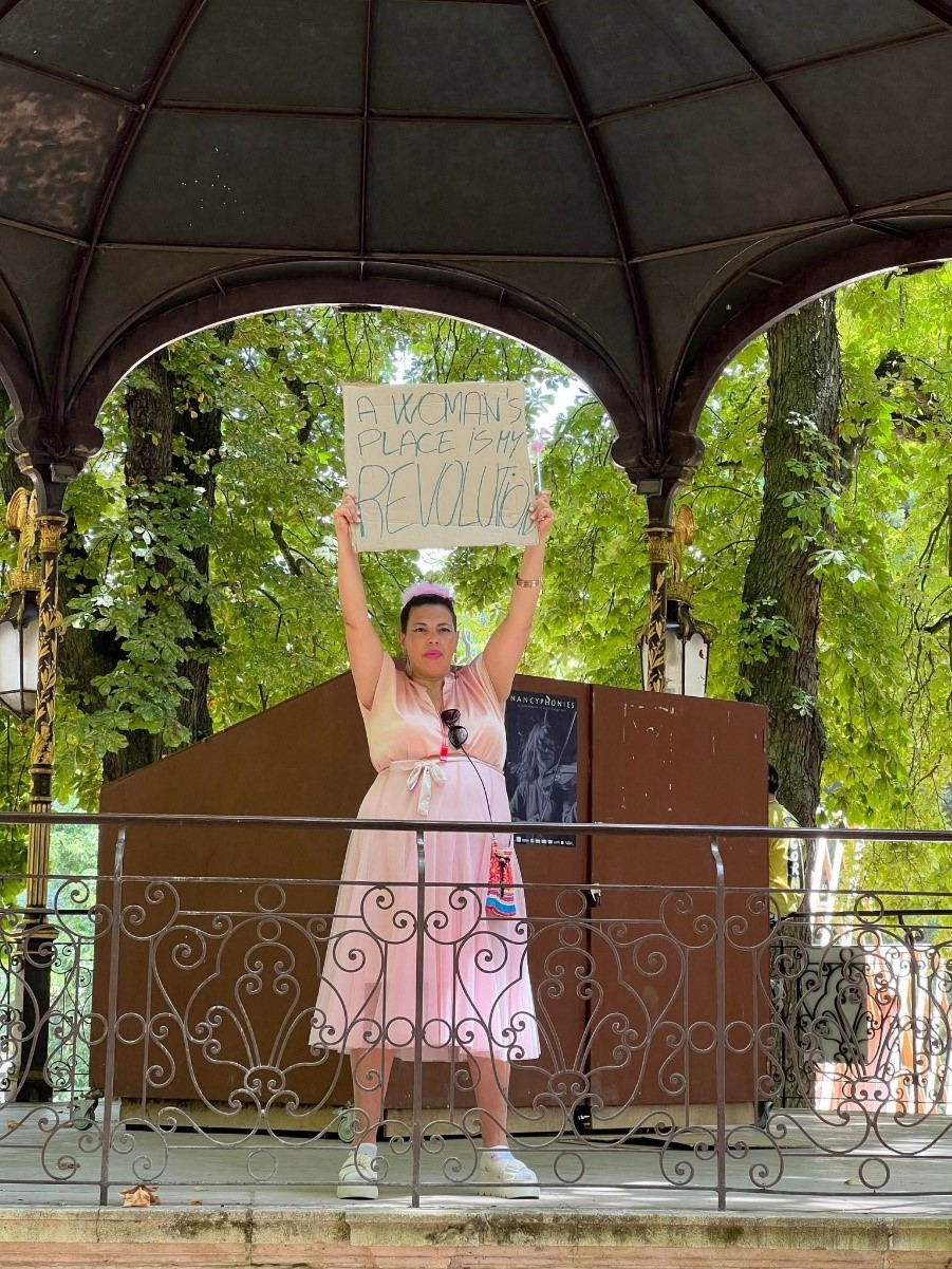 Aïda Patricia Schweitzer : « Je n'ai pas eu d'autre choix que de me battre, et par la suite plus largement de refuser et de dénoncer les injustices parmi lesquelles les réalités négligées des femmes. »